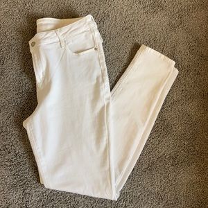 White Old Navy Skinny Jeans
